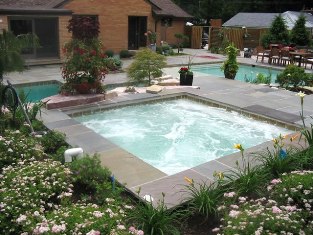 Pool and spa service by Spectrum Pool Care
